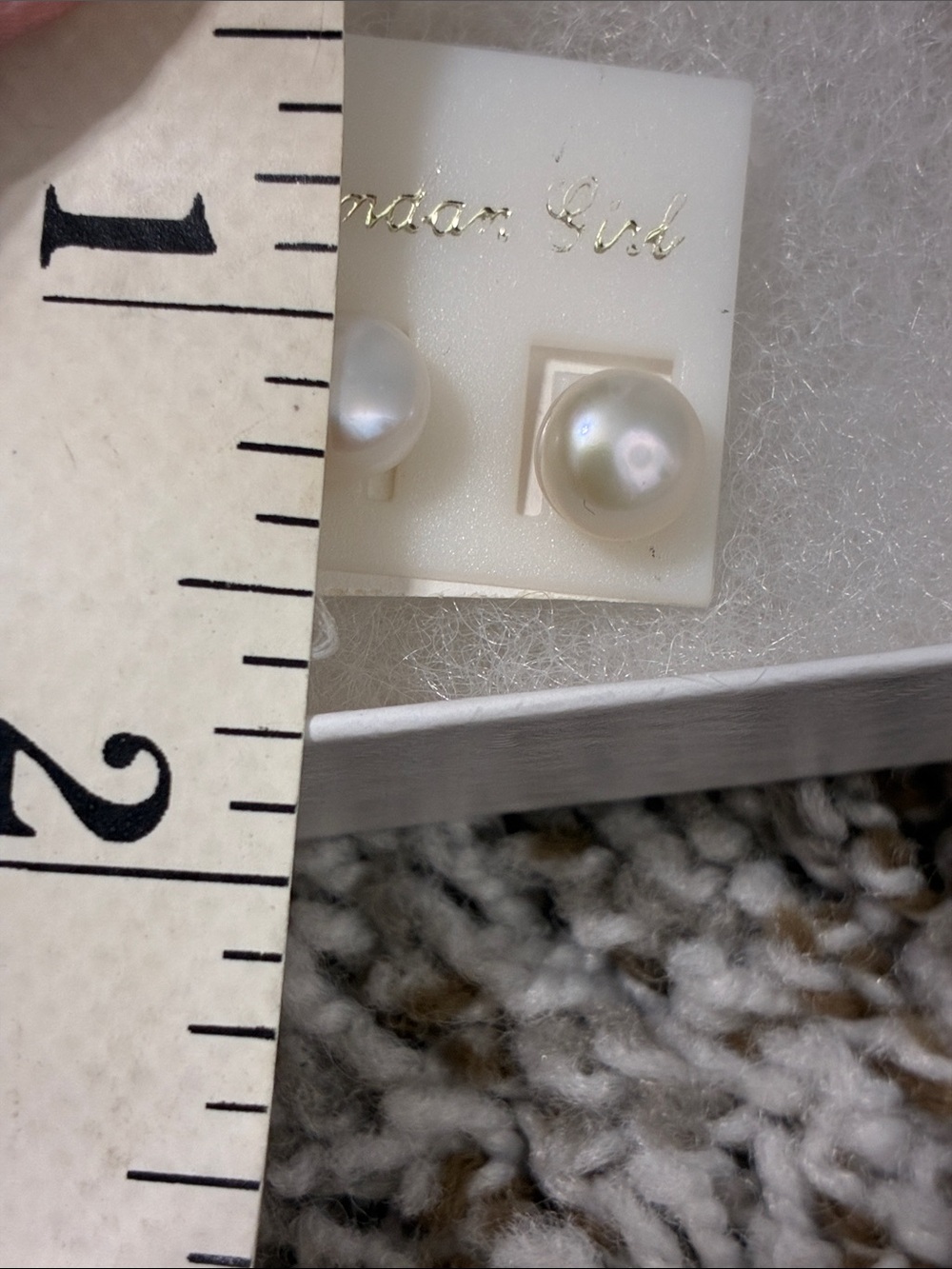 London Girl White Faux Pearl Stud Earrings Vintage Deadstock - Unworn On Card - Picture 3 of 3